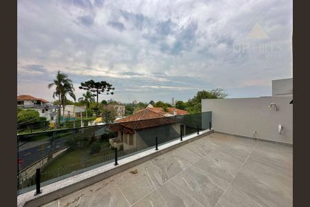 45_photo/94dce406cf.0e64d75f6b29b2b4-ATLAS-ac9d2156-c7e7-4dbd-aef3-179377ce5068.jpg de casa à venda com 3 quartos, 158m² em Mercês, Curitiba