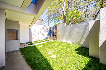 36_photo/94dce406cf.ba3e4f1a03d92c8a-ATLAS-f3d55677-d850-4574-800d-8ac8cfcc2f7f.jpg de casa à venda com 3 quartos, 163m² em Mercês, Curitiba