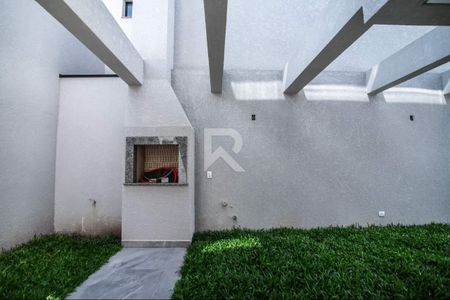 8_photo/94dce406d1.447f7f2be61765df-ATLAS-556dfa3f-7ccf-42a2-8fb4-e3d0ccb6e588.jpg de casa à venda com 3 quartos, 155m² em Mercês, Curitiba