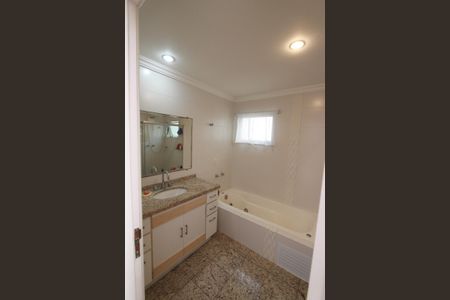 2_photo/94dce407bd.f861ecc718bdcbd7-ATLAS-ccd1835e-874d-467d-ad02-2ae01cf750c3.jpg de apartamento à venda com 3 quartos, 140m² em Mercês, Curitiba