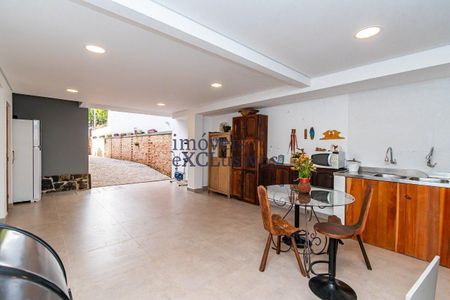 30_photo/94dce407eb.9c5959cca0926d06-ATLAS-ac196dd0-85f1-4e44-bae3-a0eb93de26a4.jpg de casa para alugar com 3 quartos, 300m² em Mercês, Curitiba