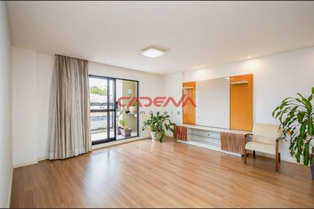 2_photo/94dce4082d.4a54a812a85c2a69-ATLAS-501180b8-b0ac-4ce3-b8ad-ed4a1b0319c2.jpg de apartamento à venda com 3 quartos, 149m² em Centro, Curitiba