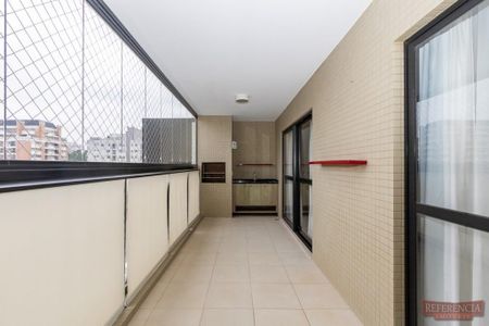 9_photo/94dce4082d.4a54a812a85c2a69-ATLAS-a886b48d-82c8-4dd1-bfd3-b095ebe37e48.jpg de apartamento para alugar com 3 quartos, 150m² em Centro, Curitiba