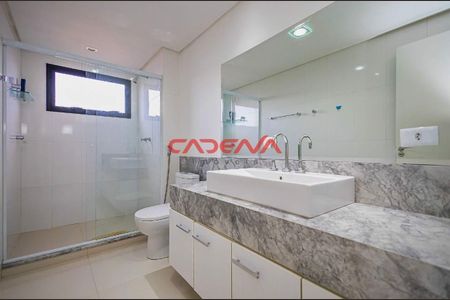 17_photo/94dce4082d.4a54a812a85c2a69-ATLAS-df2ccdda-4e0f-474e-a753-e1da258b61cc.jpg de apartamento à venda com 3 quartos, 149m² em Centro, Curitiba