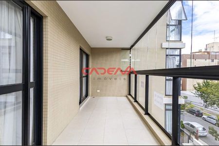 8_photo/94dce4082d.4a54a812a85c2a69-ATLAS-ff267596-5b48-4cce-9f20-abf6ccd11415.jpg de apartamento à venda com 3 quartos, 149m² em Centro, Curitiba