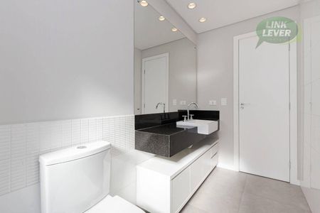 6_photo/94dce4082d.9e95a14b71ddd06e-ATLAS-18dcef00-9955-4e5b-b2d7-ff1401f60c58.jpg de apartamento à venda com 3 quartos, 155m² em Centro, Curitiba