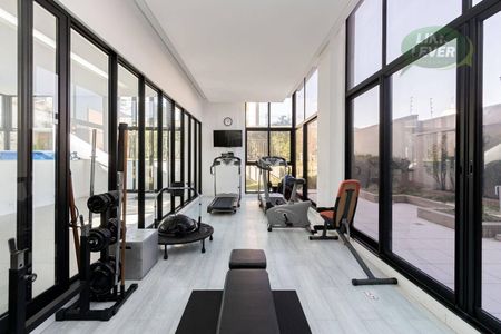 44_photo/94dce4082d.9e95a14b71ddd06e-ATLAS-488c7c52-2a46-453b-853e-0eaac84b80b0.jpg de apartamento à venda com 3 quartos, 155m² em Centro, Curitiba