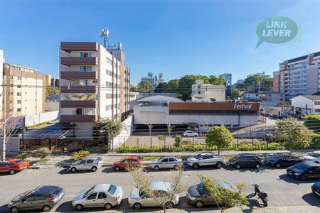 30_photo/94dce4082d.9e95a14b71ddd06e-ATLAS-a6b9fcd5-0e53-41b8-bda5-6b3d0043f8ea.jpg de apartamento à venda com 3 quartos, 155m² em Centro, Curitiba