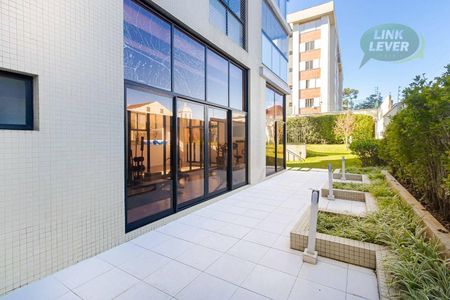 46_photo/94dce4082d.9e95a14b71ddd06e-ATLAS-cbbf2694-dd9c-4db5-bf99-07790a1b7f5b.jpg de apartamento à venda com 3 quartos, 155m² em Centro, Curitiba