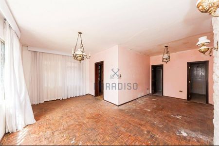 5_photo/94dce40839.2c15601846e0cf59-ATLAS-e3199cb2-7738-4fb9-86be-c7ec7a55c210.jpg de casa à venda com 5 quartos, 238m² em Mercês, Curitiba