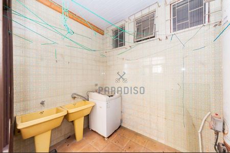 27_photo/94dce40839.2c15601846e0cf59-ATLAS-f77186b6-f32f-4e39-954d-e04d84a3f20b.jpg de casa à venda com 5 quartos, 238m² em Mercês, Curitiba
