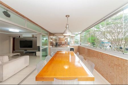 2_photo/94dce408e9.2832257cbb3df2c4-ATLAS-2647bc6b-ebd5-431e-9cc0-1564264868fa.jpg de apartamento à venda com 4 quartos, 249m² em Mercês, Curitiba