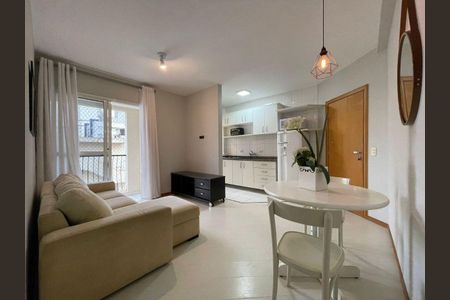 2_photo/94dce408e9.6721d330cc8d7611-ATLAS-fac7c0f5-e715-4bde-9fae-414aee554b39.jpg de apartamento para alugar com 1 quarto, 46m² em Mercês, Curitiba