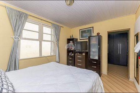 4_photo/94dce40925.ead0744c2329e0c8-ATLAS-01215c95-e768-45df-ac82-4f7b0c2cab97.jpg de casa à venda com 4 quartos, 130m² em São Francisco, Curitiba