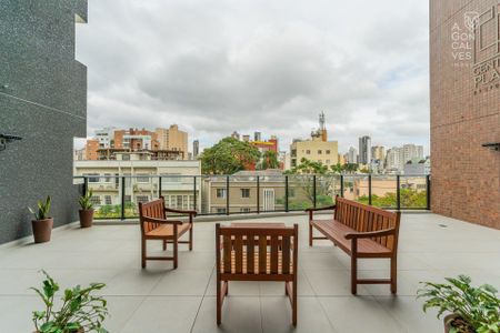 32_photo/94dce4099d.c1431de6bb390086-ATLAS-677e4bd0-cdec-438d-86a5-35d314ddf2a0.jpg de apartamento à venda com 3 quartos, 84m² em São Francisco, Curitiba