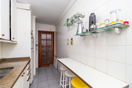 8_photo/94dce409bd.d8e37e2abbbc1efe-ATLAS-510f4171-4413-4761-a421-6afa72cb81e2.jpg de apartamento à venda com 3 quartos, 95m² em Mercês, Curitiba