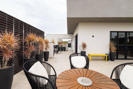 25_photo/94dce40a03.6dab91d44a59d054-ATLAS-bb49d2b1-3f1d-4c22-b9eb-3ff7efd9287a.jpg de apartamento à venda com 1 quarto, 33m² em Mercês, Curitiba