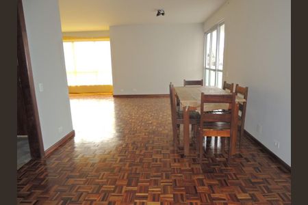 13_photo/94dce40a0d.a34c0f0bc16d1b71-ATLAS-394fd2a0-d532-40bf-ba06-a00193a9f3be.jpg de apartamento para alugar com 3 quartos, 146m² em Centro, Curitiba