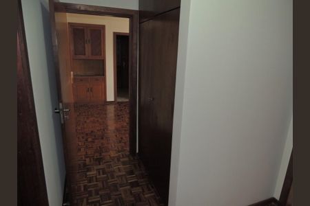 6_photo/94dce40a0d.a34c0f0bc16d1b71-ATLAS-e9f72a2e-0521-45ad-884e-aea2c66ef249.jpg de apartamento para alugar com 3 quartos, 146m² em Centro, Curitiba