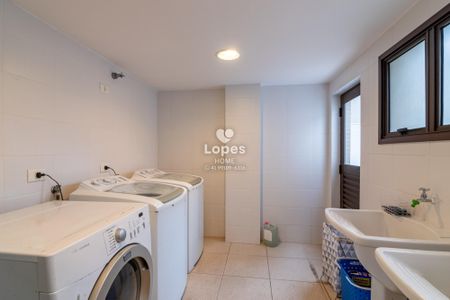 10_photo/94dce40a23.a06c554ccff76e37-ATLAS-eda60062-7fb3-4dcc-8736-b533f5a3c2ee.jpg de apartamento à venda com 3 quartos, 119m² em Centro, Curitiba