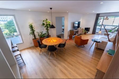 6_photo/94dce40a5d.727aa8b94b909c75-ATLAS-ed5d70ab-f045-45bf-870f-5bb991bbf88a.jpg de apartamento para alugar com 2 quartos, 113m² em Centro, Curitiba