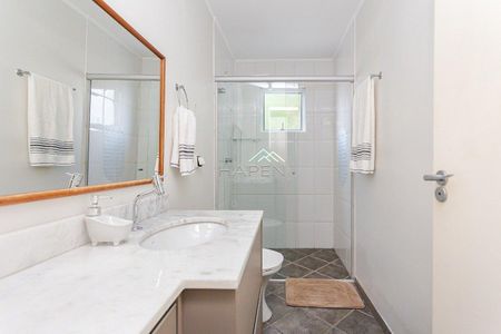 10_photo/94dce40a65.5b5cdc15c3d89a9d-ATLAS-a61cc301-dbf5-403d-b02d-466862045b4e.jpg de casa à venda com 4 quartos, 277m² em Mercês, Curitiba