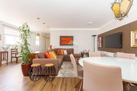 6_photo/94dce40a65.5b5cdc15c3d89a9d-ATLAS-ae5cd37e-b01c-47e9-9c55-b68122c2b5d9.jpg de casa à venda com 4 quartos, 277m² em Mercês, Curitiba