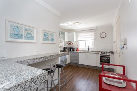 7_photo/94dce40a65.5b5cdc15c3d89a9d-ATLAS-c72e876f-7484-4f66-87ea-83bff63795b6.jpg de casa à venda com 4 quartos, 277m² em Mercês, Curitiba