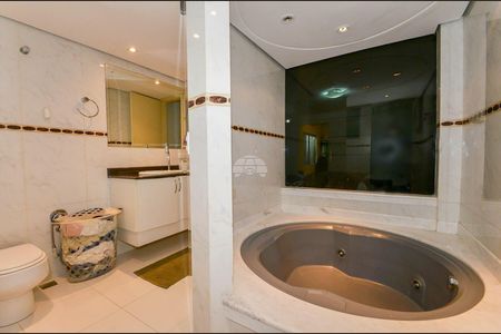 11_photo/94dce40a69.ddeb96d66d4b0a43-ATLAS-52cad79e-1a8c-49d4-ac4b-e85406723bee.jpg de apartamento à venda com 3 quartos, 145m² em Centro, Curitiba