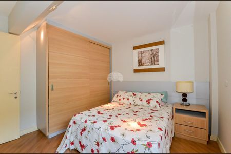 2_photo/94dce40a69.ddeb96d66d4b0a43-ATLAS-eaa5ae77-ba5c-44c8-a480-9b571bc0dd2e.jpg de apartamento à venda com 3 quartos, 145m² em Centro, Curitiba