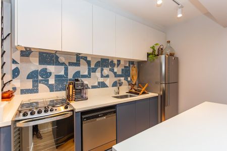 8_photo/94dce40a81.3a6046ad80cfc031-ATLAS-5f8aa8e8-eaa4-4011-bbad-20f66df56a34.jpg de apartamento à venda com 1 quarto, 75m² em Água Verde, Curitiba