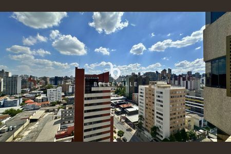 3_photo/94dce40ab5.2d3ac289e0c8b5b7-ATLAS-11890824-eba5-4562-babb-657b6a9c00ed.jpg de apartamento à venda com 4 quartos, 225m² em Centro, Curitiba