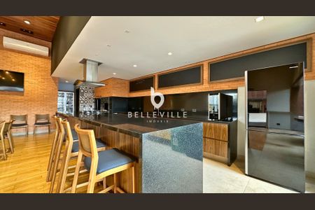 5_photo/94dce40ab5.2d3ac289e0c8b5b7-ATLAS-1b2ba068-368a-4ec0-9129-063a041d5339.jpg de apartamento à venda com 4 quartos, 225m² em Centro, Curitiba