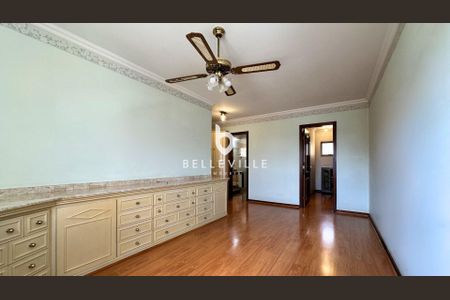 7_photo/94dce40ab5.2d3ac289e0c8b5b7-ATLAS-3a9445db-5968-40c6-bb2a-dc50d180d4ac.jpg de apartamento à venda com 4 quartos, 225m² em Centro, Curitiba