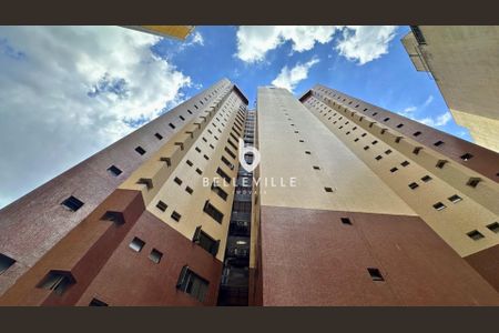 11_photo/94dce40ab5.2d3ac289e0c8b5b7-ATLAS-511c5376-965e-4b3f-9ba8-a0417589e914.jpg de apartamento à venda com 4 quartos, 225m² em Centro, Curitiba