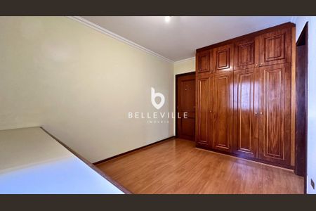 15_photo/94dce40ab5.2d3ac289e0c8b5b7-ATLAS-8e93fcf2-1a07-4fa5-9144-dc8f360bc6a0.jpg de apartamento à venda com 4 quartos, 225m² em Centro, Curitiba