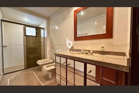 13_photo/94dce40ab5.2d3ac289e0c8b5b7-ATLAS-afa4feb1-1418-4dff-96b8-28b12d2c67c2.jpg de apartamento à venda com 4 quartos, 225m² em Centro, Curitiba