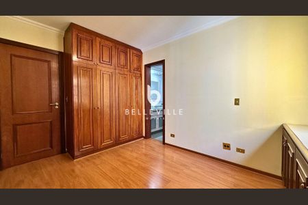 14_photo/94dce40ab5.2d3ac289e0c8b5b7-ATLAS-e20982b8-7c77-4b2b-b71d-f44be6600548.jpg de apartamento à venda com 4 quartos, 225m² em Centro, Curitiba