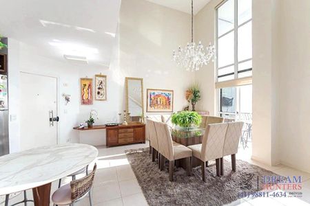 2_photo/94dce40acb.ad63520e8b84a85d-ATLAS-2b4af1f0-48d6-470b-94f7-ea39126b2e3e.jpg de apartamento à venda com 2 quartos, 93m² em Centro, Curitiba