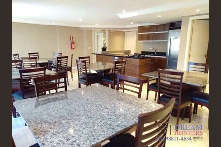 8_photo/94dce40acb.ad63520e8b84a85d-ATLAS-634e3aee-5b73-4d5c-af7b-34be2386b28b.jpg de apartamento à venda com 2 quartos, 93m² em Centro, Curitiba