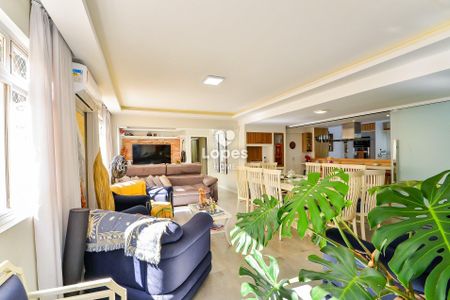 2_photo/94dce40b11.2e726a2ec2d19c51-ATLAS-0942a22a-5b12-424c-bd46-dc99af0bfe48.jpg de apartamento à venda com 4 quartos, 136m² em Centro, Curitiba