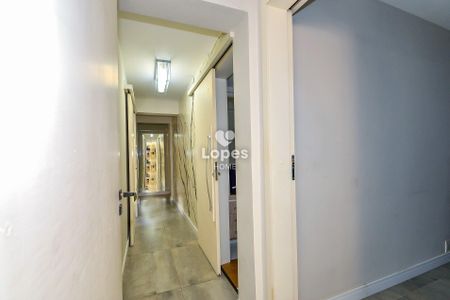 16_photo/94dce40b11.2e726a2ec2d19c51-ATLAS-3e878406-bdba-4d25-a138-e18f6ad92f12.jpg de apartamento à venda com 4 quartos, 136m² em Centro, Curitiba