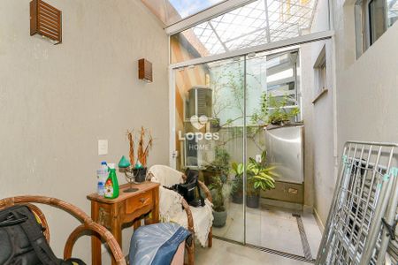 25_photo/94dce40b11.2e726a2ec2d19c51-ATLAS-bf3fcd15-f9e2-4cae-b8cc-4177419a0cb3.jpg de apartamento à venda com 4 quartos, 136m² em Centro, Curitiba