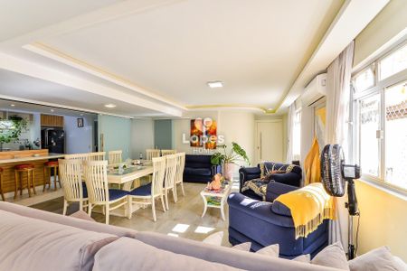 4_photo/94dce40b11.2e726a2ec2d19c51-ATLAS-d4e19231-c697-4e0e-8749-3025cdabc4bc.jpg de apartamento à venda com 4 quartos, 136m² em Centro, Curitiba