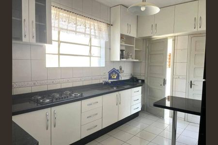 37_photo/94dce40b1b.7b0f84ee883ae8f5-ATLAS-448d7abc-89b3-4548-aaa0-9105cd670381.jpg de apartamento à venda com 3 quartos, 119m² em Centro, Curitiba