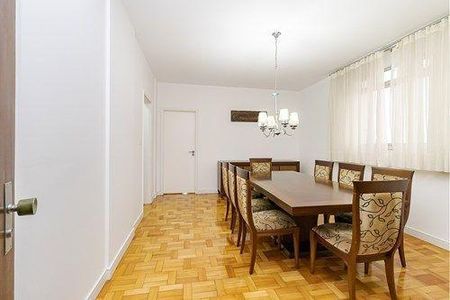 6_photo/94dce40b57.7f45fe2814a32fcf-ATLAS-2ae5a1f2-65e2-4177-82e7-96fa4d37c2d8.jpg de apartamento à venda com 3 quartos, 220m² em Centro, Curitiba