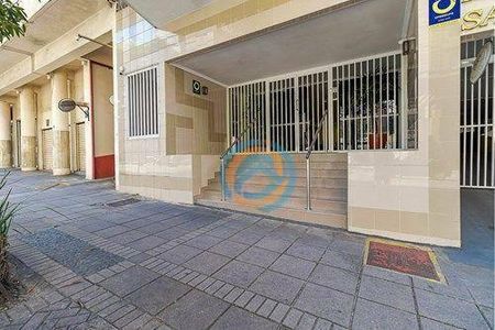 4_photo/94dce40b57.a67761edde131b11-ATLAS-164bbf2d-4cb5-495a-8a58-a1e303dec927.jpg de apartamento à venda com 3 quartos, 220m² em Centro, Curitiba