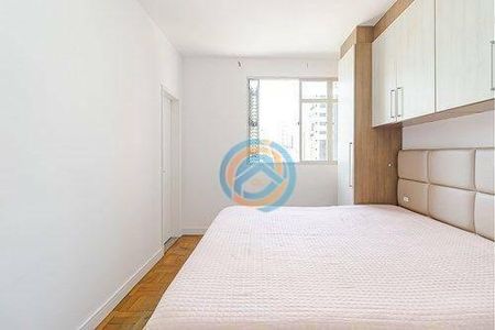 6_photo/94dce40b57.a67761edde131b11-ATLAS-196aaa01-3b87-4210-8e7d-238d91e00e97.jpg de apartamento à venda com 3 quartos, 220m² em Centro, Curitiba