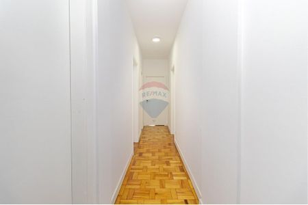 33_photo/94dce40b59.131c711fc740dfc3-ATLAS-5121e703-d5e5-4324-a02b-b9fae2ec3e8f.jpg de apartamento à venda com 3 quartos, 210m² em Centro, Curitiba