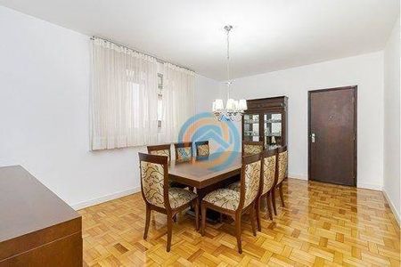 8_photo/94dce40b5b.0f314429b7eb5622-ATLAS-23094bab-b625-4c2c-8e77-1637fc26ec2c.jpg de apartamento à venda com 3 quartos, 220m² em Centro, Curitiba